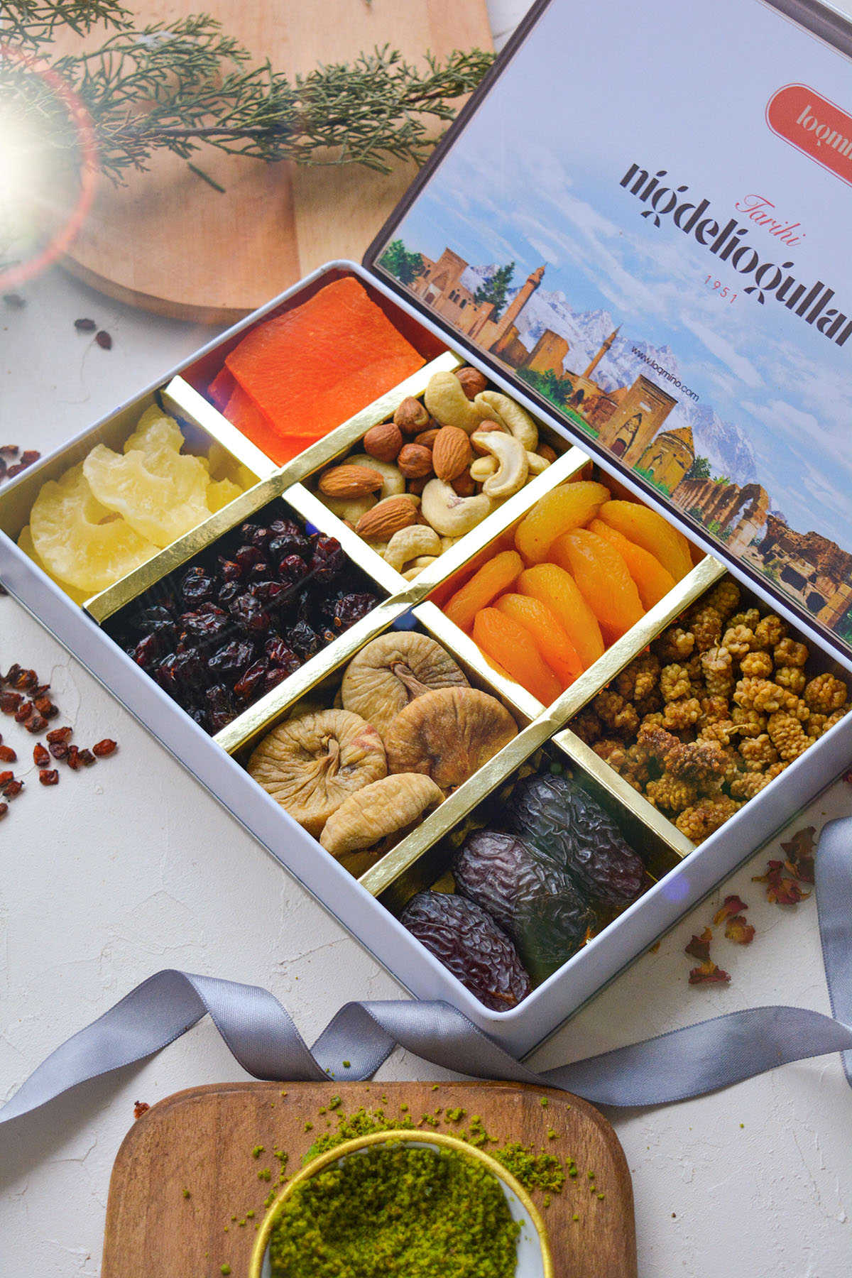 Rectangular Box Fruit And Cookies