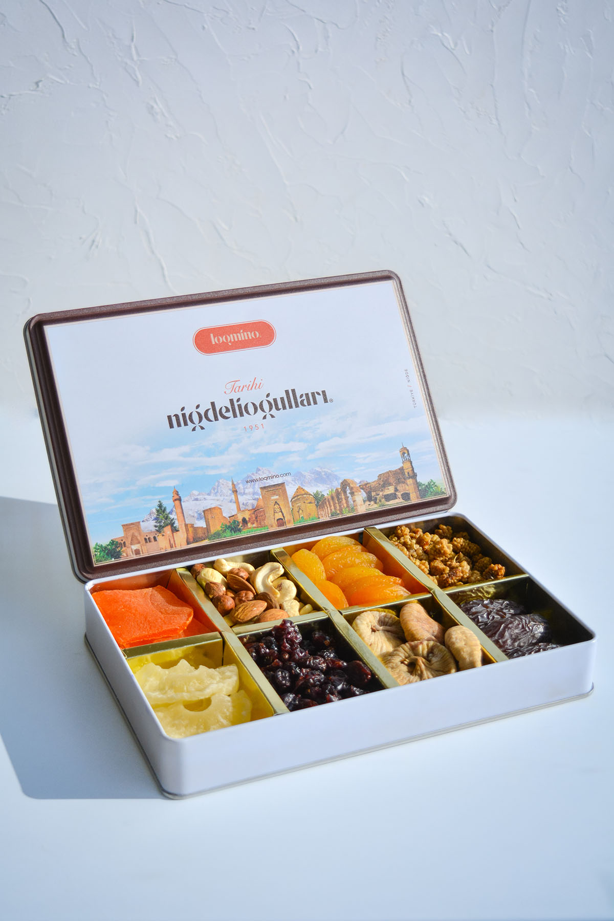 Rectangular Box Fruit And Cookies